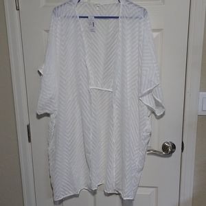 Maurices sheer white kimono